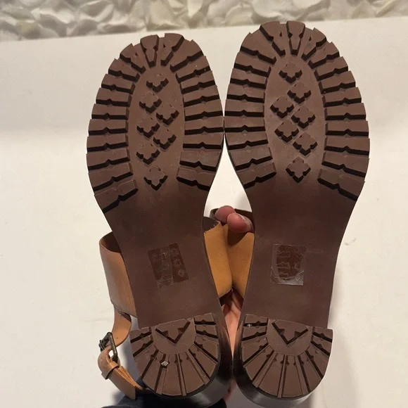 Madewell Tan Women's Sandals - Picture 4 of 4